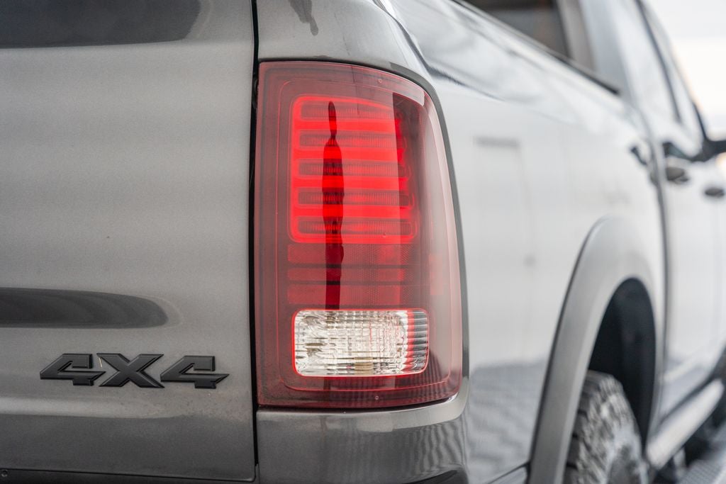 2016 RAM 1500 Rebel Hemi 5.7L 4WD