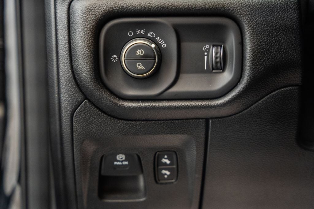 2021 RAM 1500 Rebel Hemi 5.7L 4WD