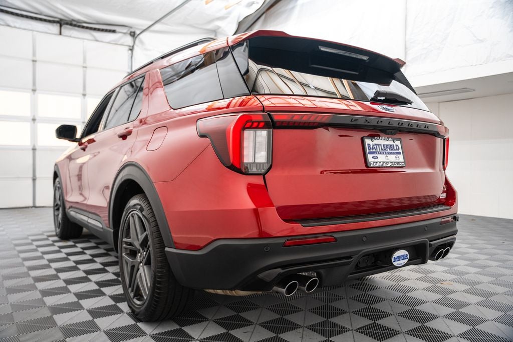 2025 Ford Explorer ST
