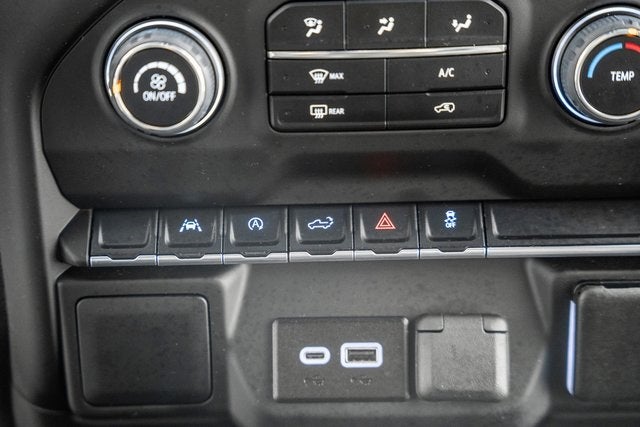 2024 Chevrolet Silverado 1500 Custom