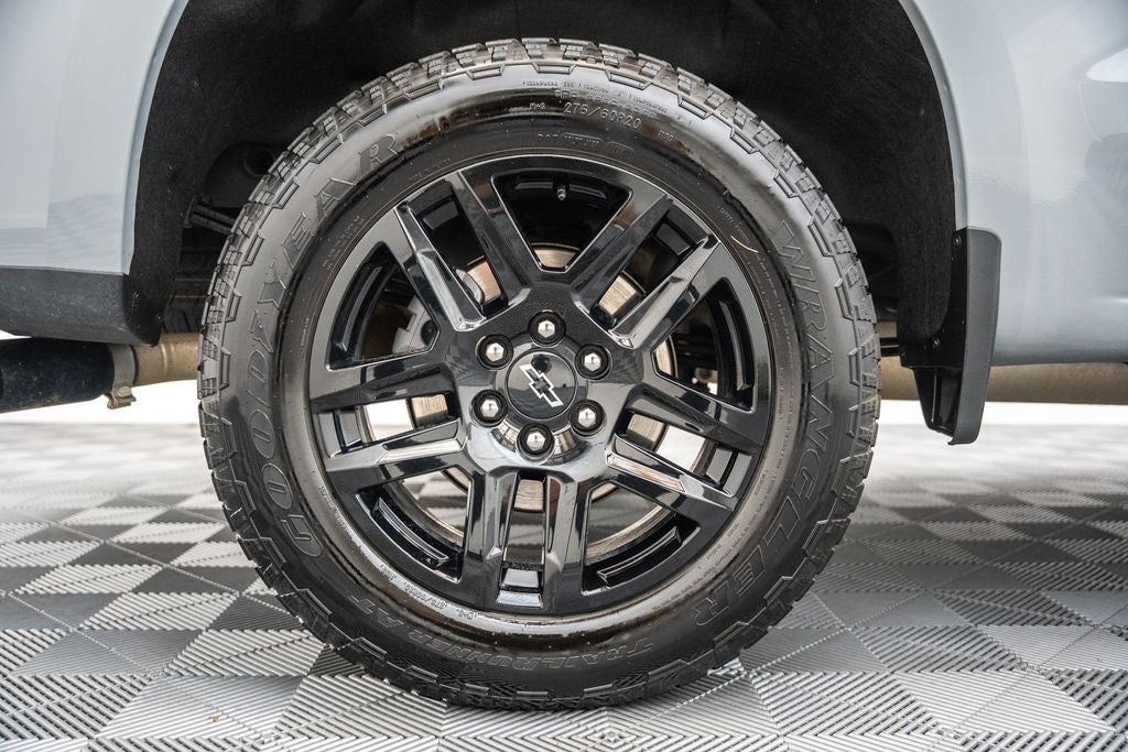 2025 Chevrolet Silverado 1500 Custom