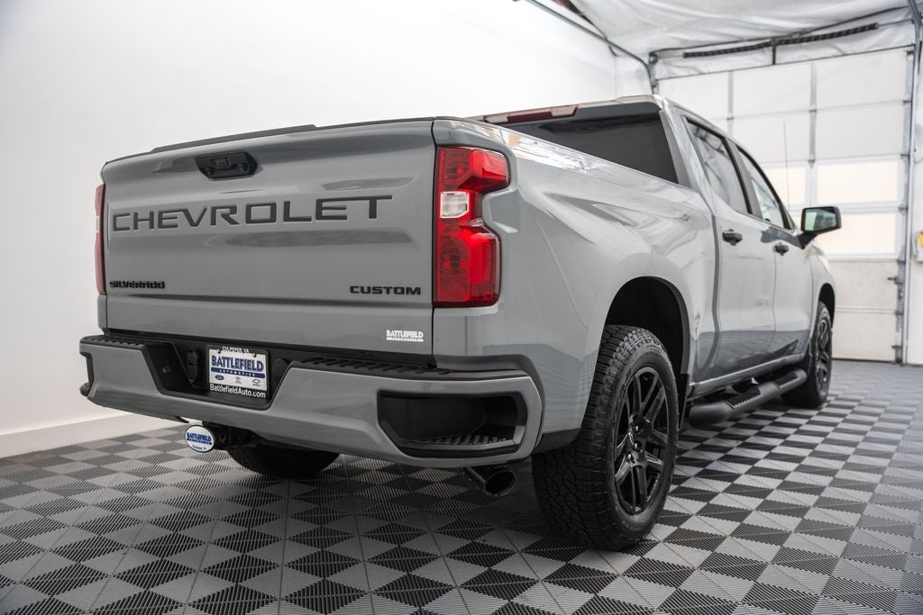 2025 Chevrolet Silverado 1500 Custom