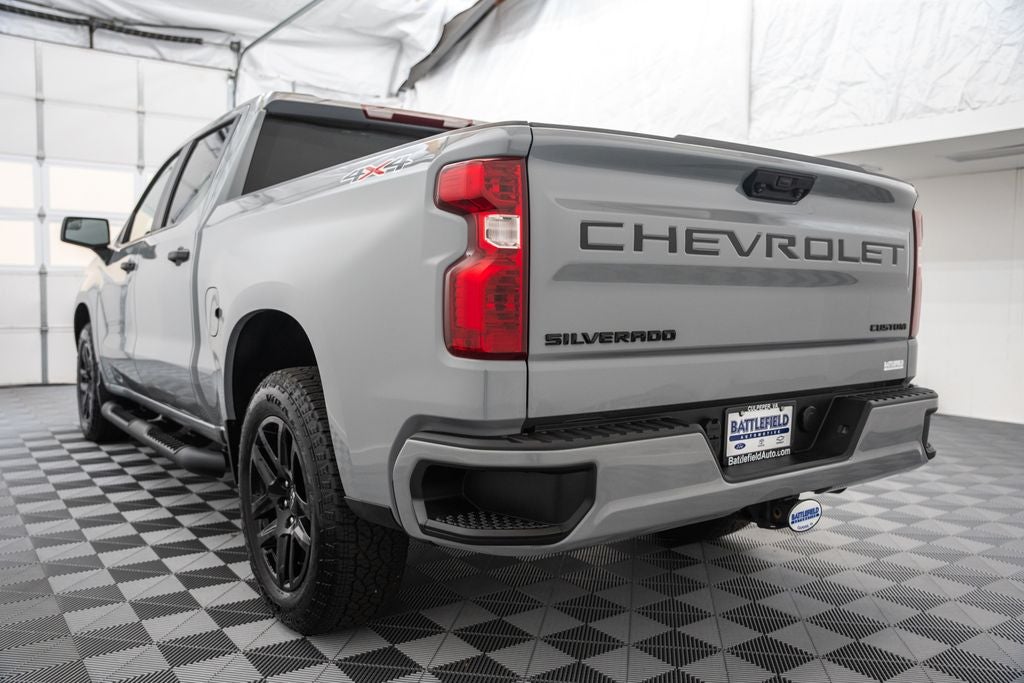 2025 Chevrolet Silverado 1500 Custom