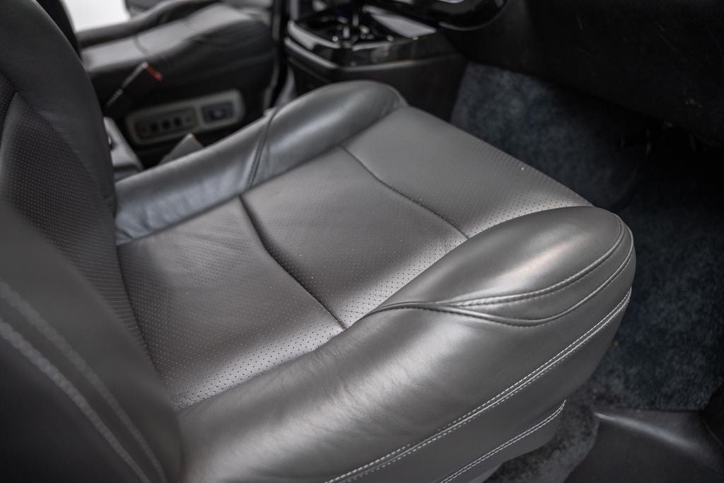 2023 Chevrolet Express 2500 High Top Explorer Limited SE