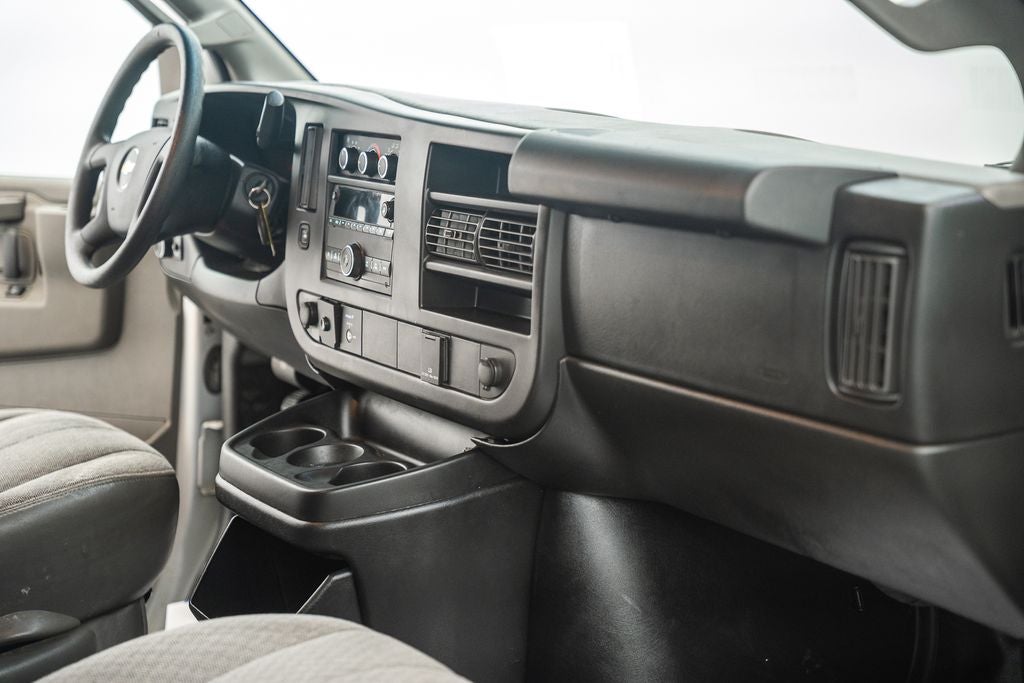 2017 Chevrolet Express 3500 Work Van Cargo