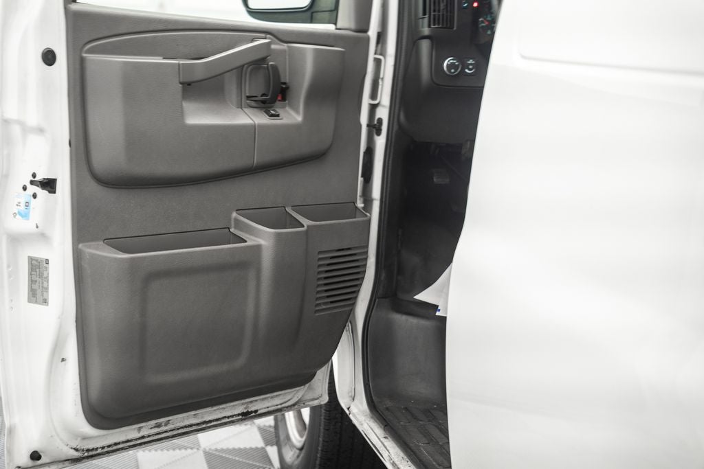 2017 Chevrolet Express 3500 Work Van Cargo