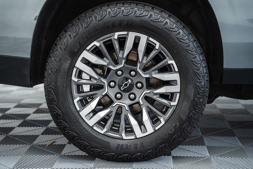 2025 Chevrolet Suburban Z71