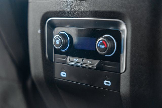 2024 Chevrolet Suburban LS