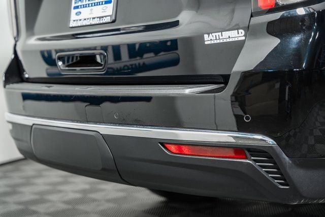 2024 Chevrolet Suburban LS