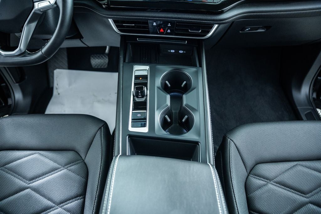 2025 Volkswagen Atlas 2.0T SE