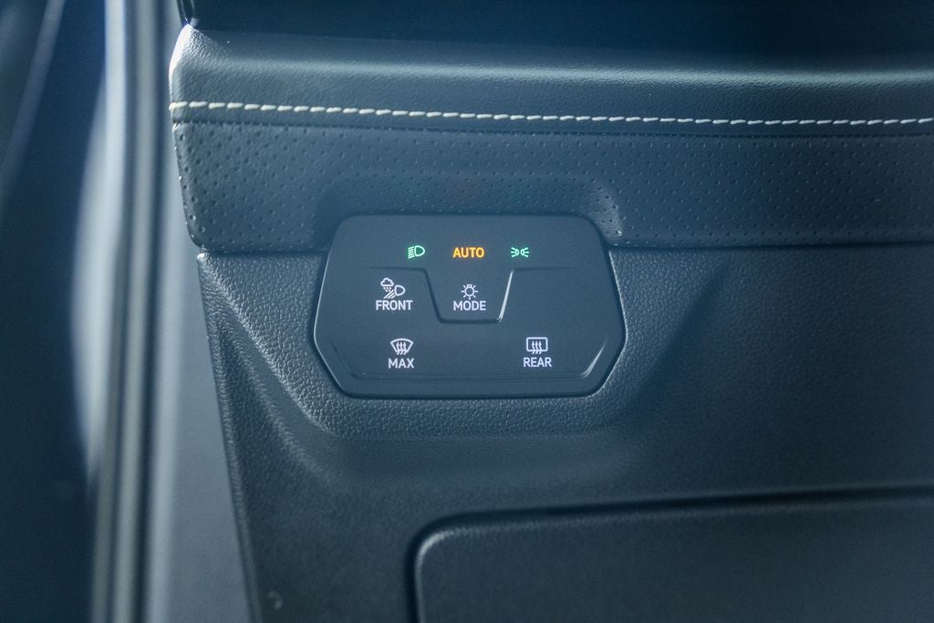 2025 Volkswagen Atlas 2.0T SE