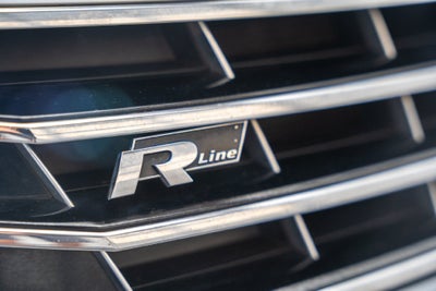 2016 Volkswagen Passat 1.8T R-Line