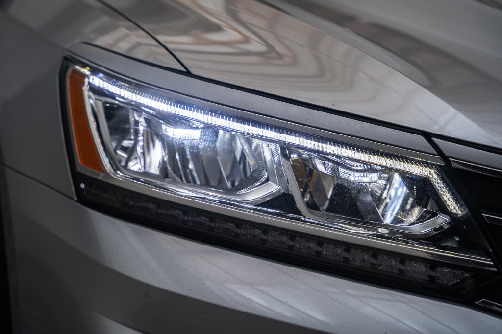 2016 Volkswagen Passat 1.8T R-Line