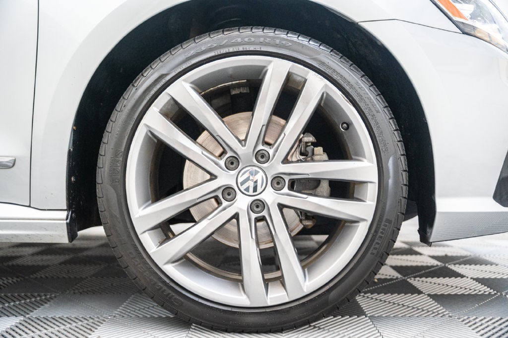 2016 Volkswagen Passat 1.8T R-Line