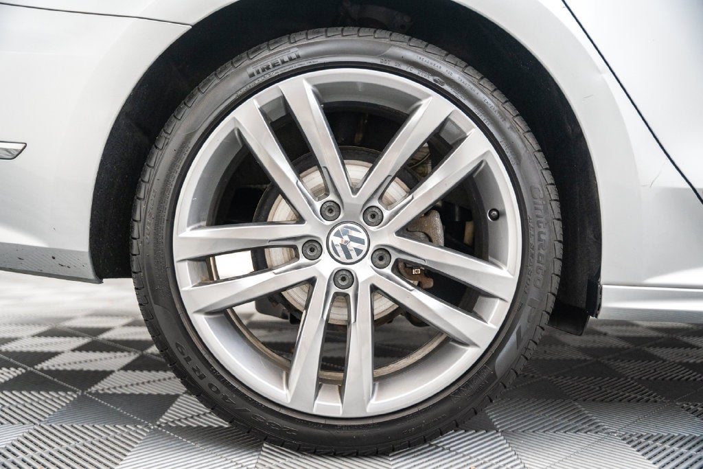 2016 Volkswagen Passat 1.8T R-Line