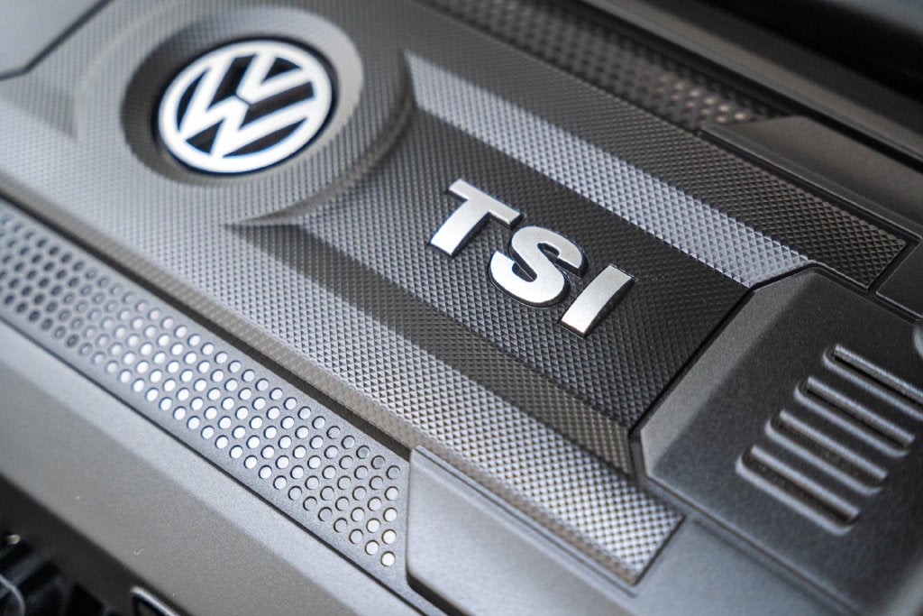 2016 Volkswagen Passat 1.8T R-Line
