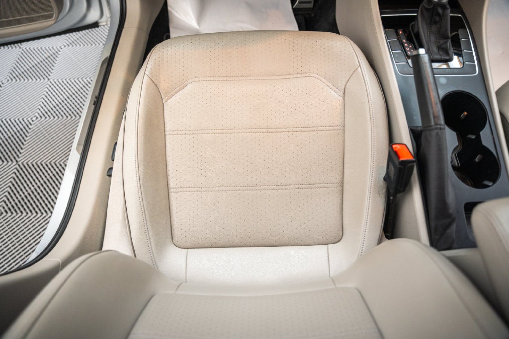 2016 Volkswagen Passat 1.8T R-Line