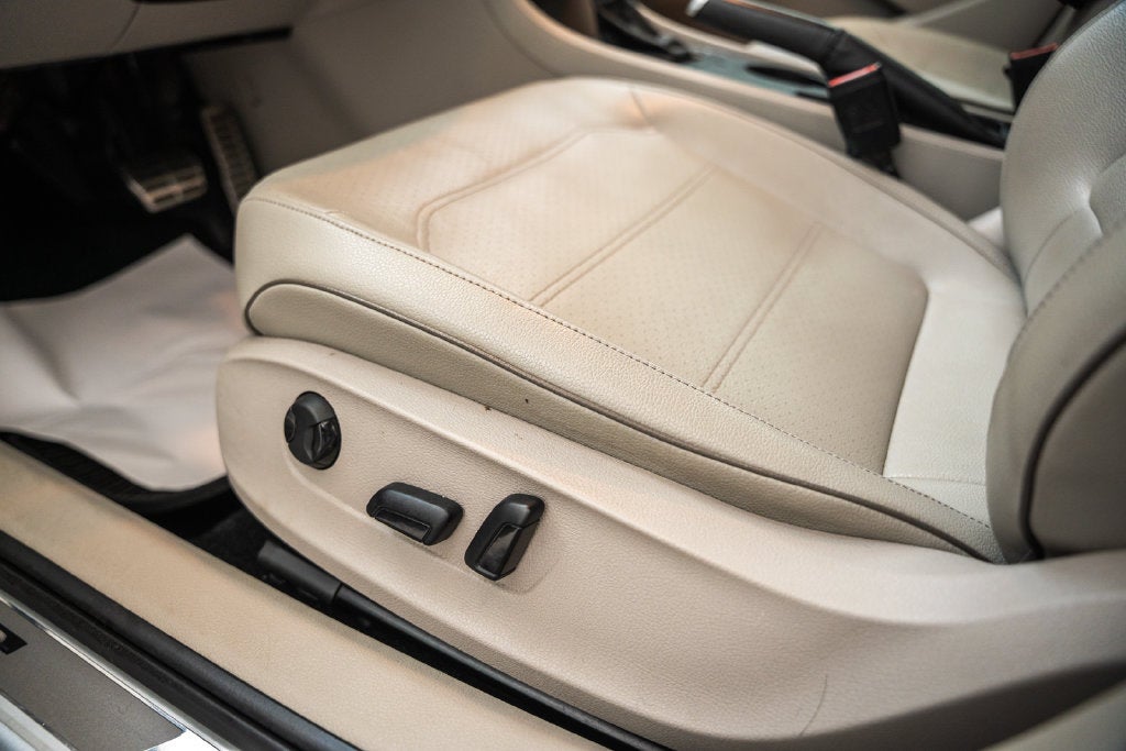 2016 Volkswagen Passat 1.8T R-Line