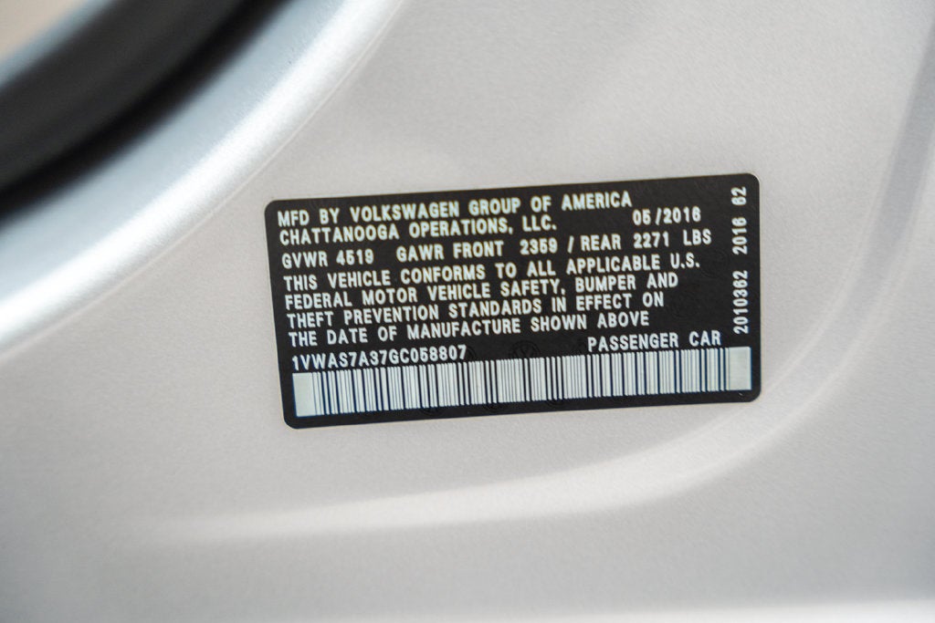 2016 Volkswagen Passat 1.8T R-Line