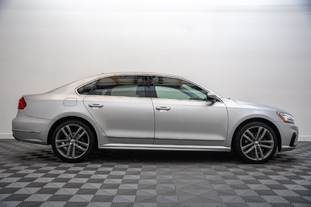 2016 Volkswagen Passat 1.8T R-Line