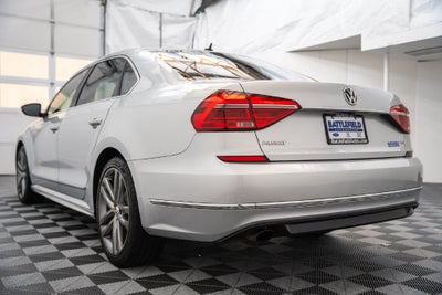 2016 Volkswagen Passat 1.8T R-Line