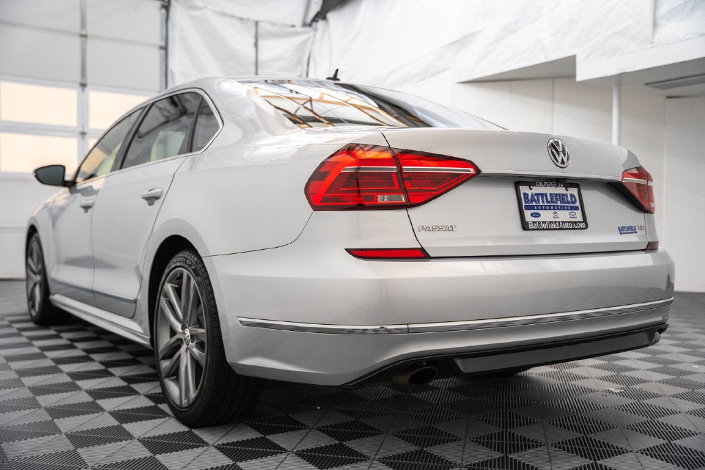 2016 Volkswagen Passat 1.8T R-Line