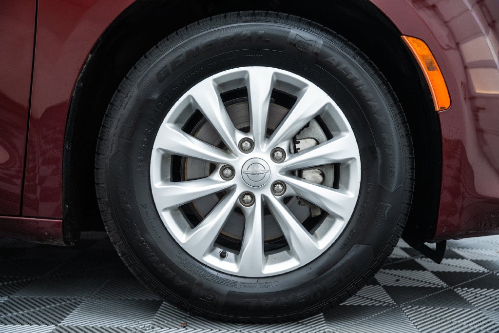 2017 Chrysler Pacifica Touring L