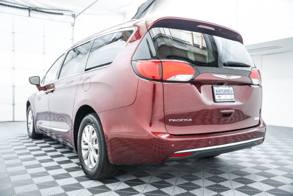 2017 Chrysler Pacifica Touring L