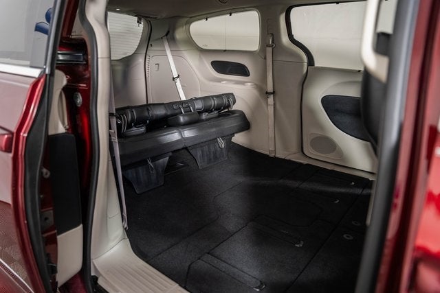 2020 Chrysler Pacifica Touring L