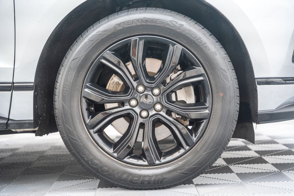 2022 Ford Edge SE
