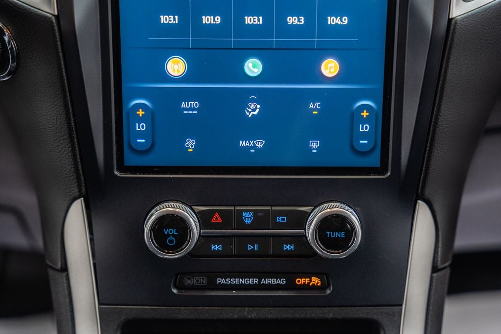 2022 Ford Edge SE