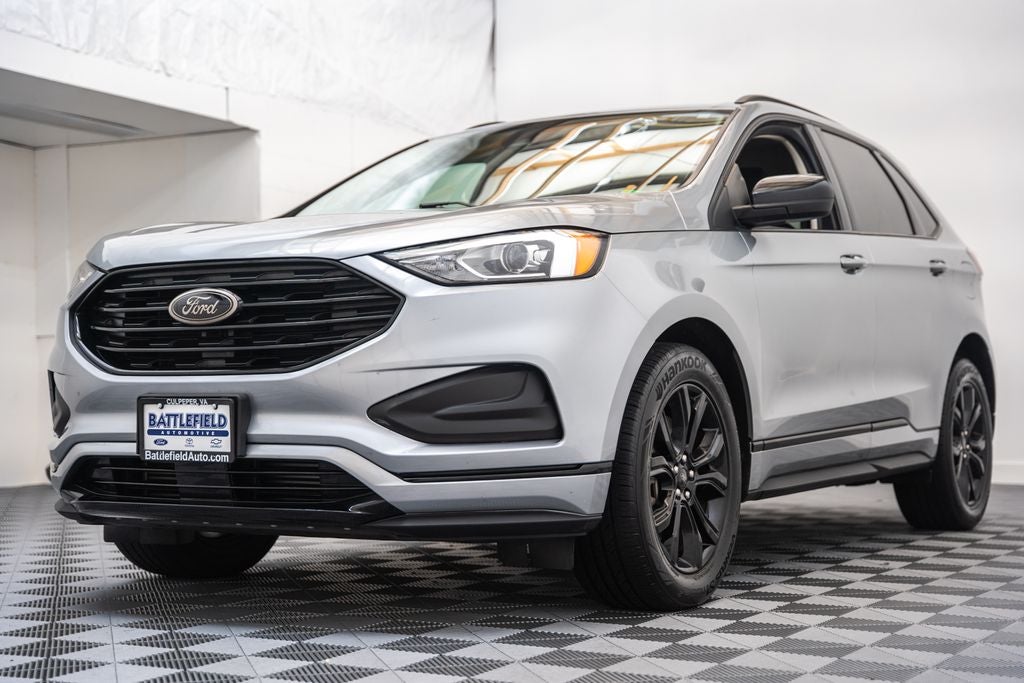 2022 Ford Edge SE