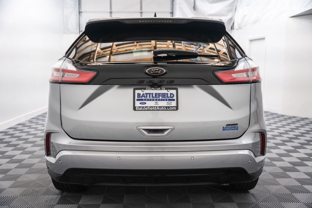 2022 Ford Edge SE