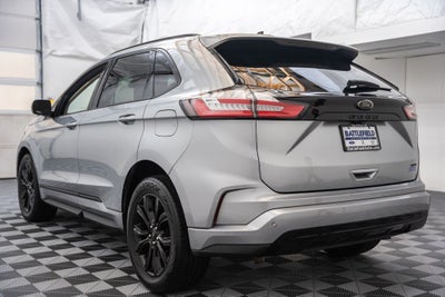 2022 Ford Edge SE