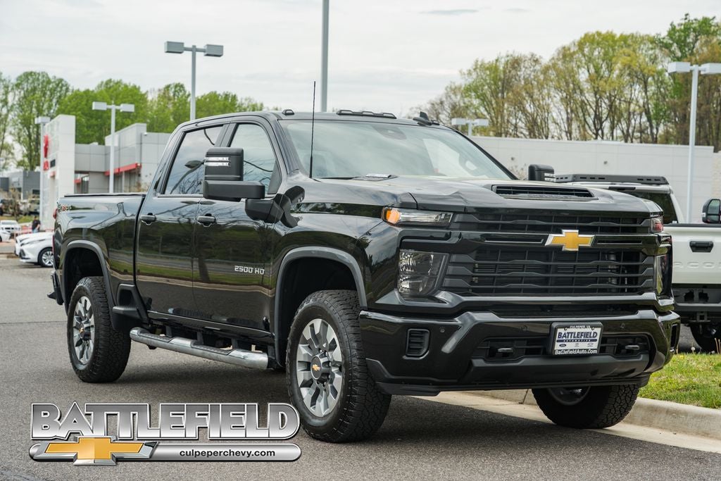 2025 Chevrolet Silverado 2500HD Custom Duramax 6.6L 4WD