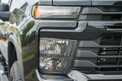 2025 Chevrolet Silverado 2500HD Custom Duramax 6.6L 4WD