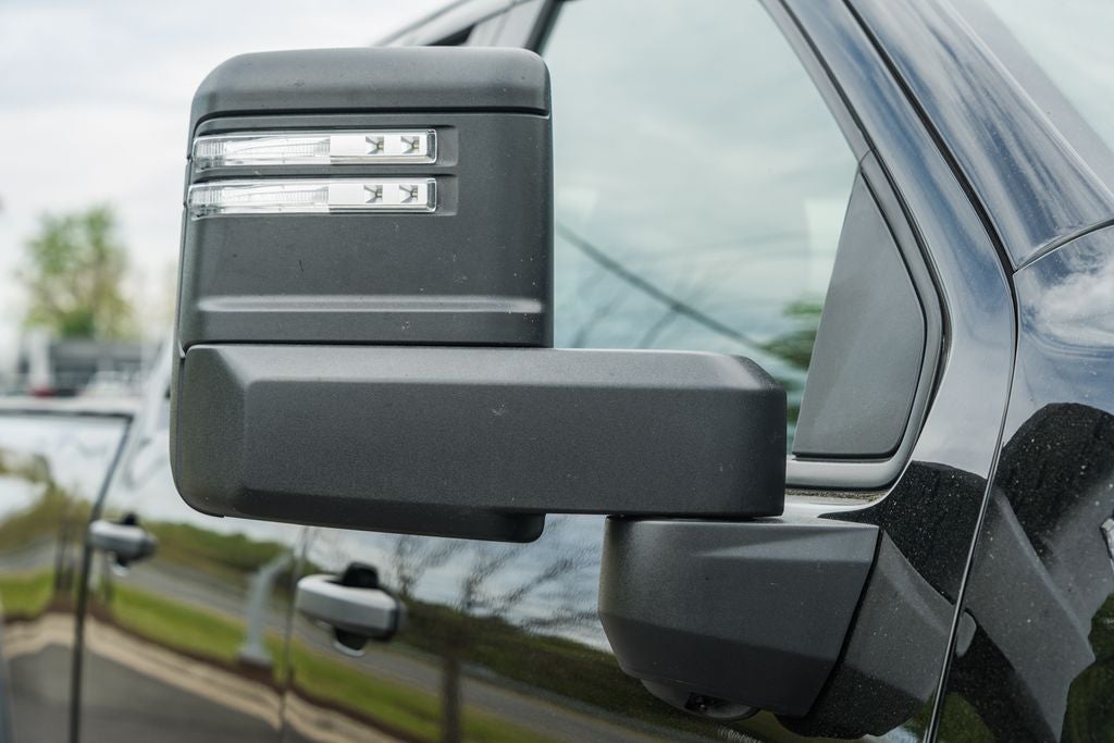 2025 Chevrolet Silverado 2500HD Custom Duramax 6.6L 4WD