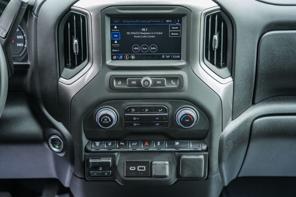 2025 Chevrolet Silverado 2500HD Custom Duramax 6.6L 4WD