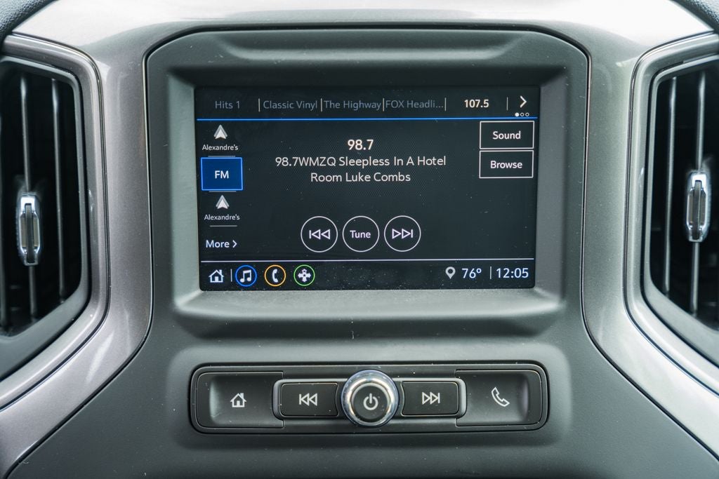 2025 Chevrolet Silverado 2500HD Custom Duramax 6.6L 4WD