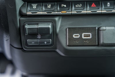 2025 Chevrolet Silverado 2500HD Custom Duramax 6.6L 4WD