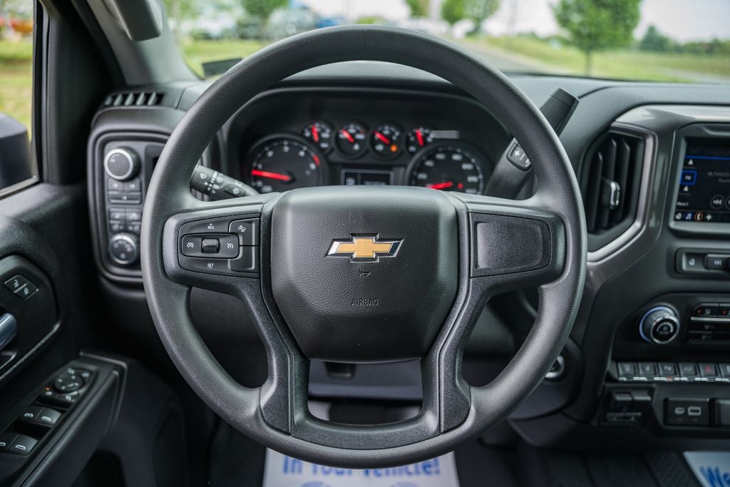 2025 Chevrolet Silverado 2500HD Custom Duramax 6.6L 4WD