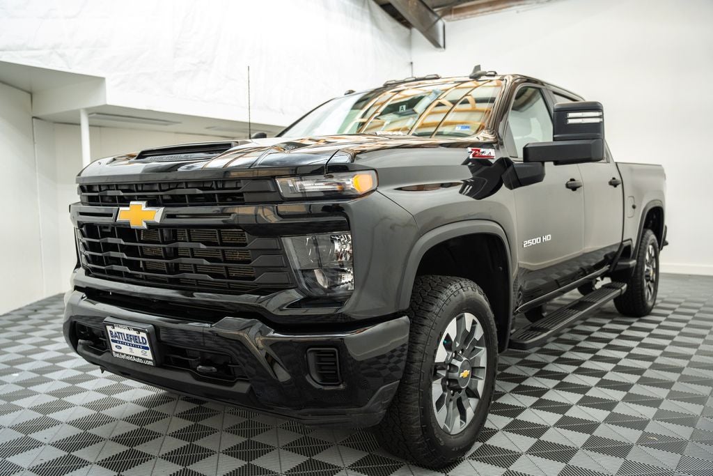 2024 Chevrolet Silverado 2500HD Custom
