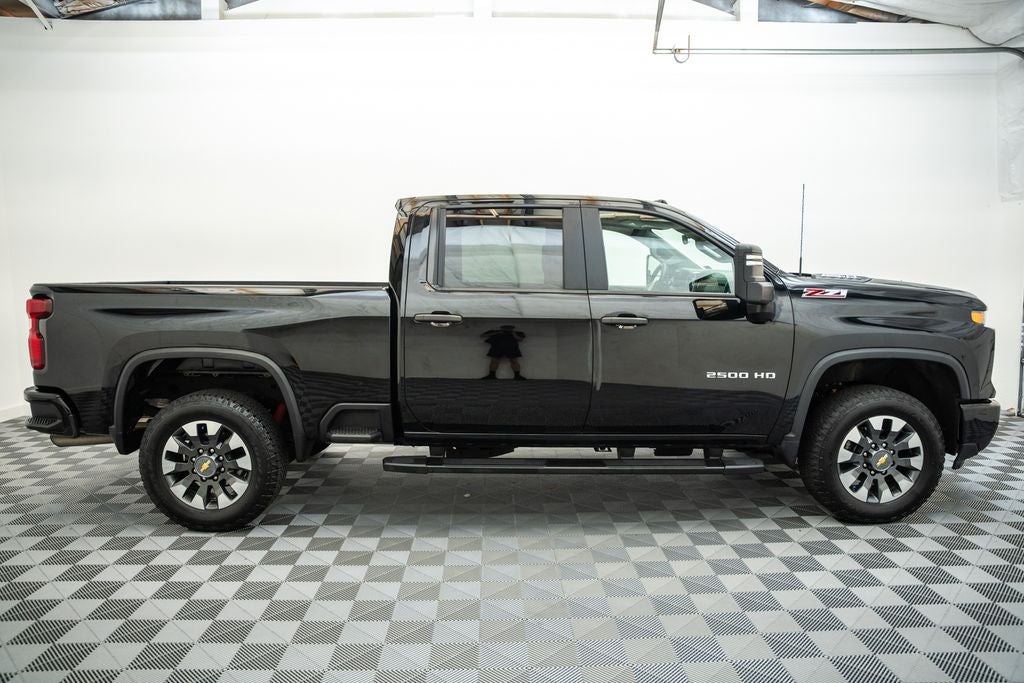 2024 Chevrolet Silverado 2500HD Custom