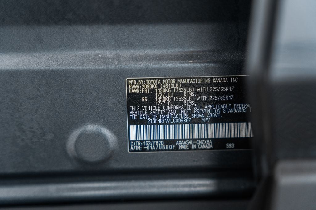2020 Toyota RAV4 LE