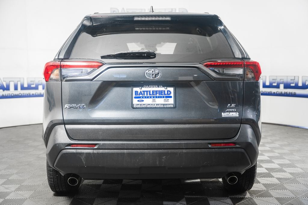 2020 Toyota RAV4 LE