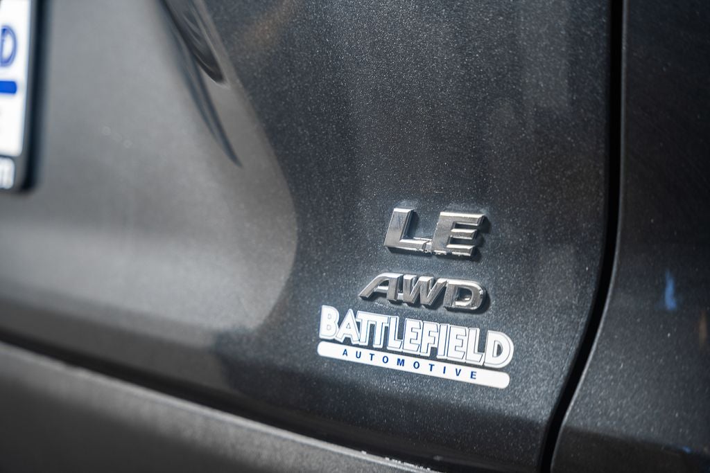 2020 Toyota RAV4 LE