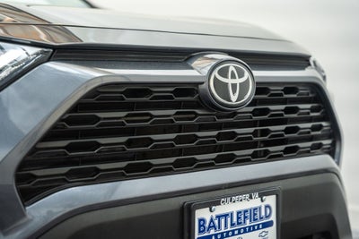 2024 Toyota RAV4 LE