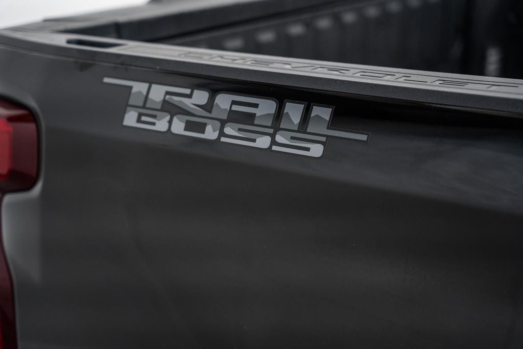 2023 Chevrolet Silverado 1500 Custom Trail Boss