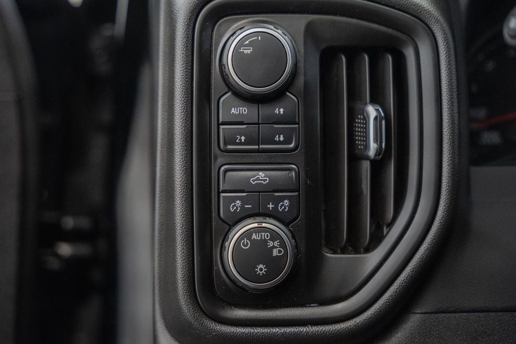 2023 Chevrolet Silverado 1500 Custom Trail Boss