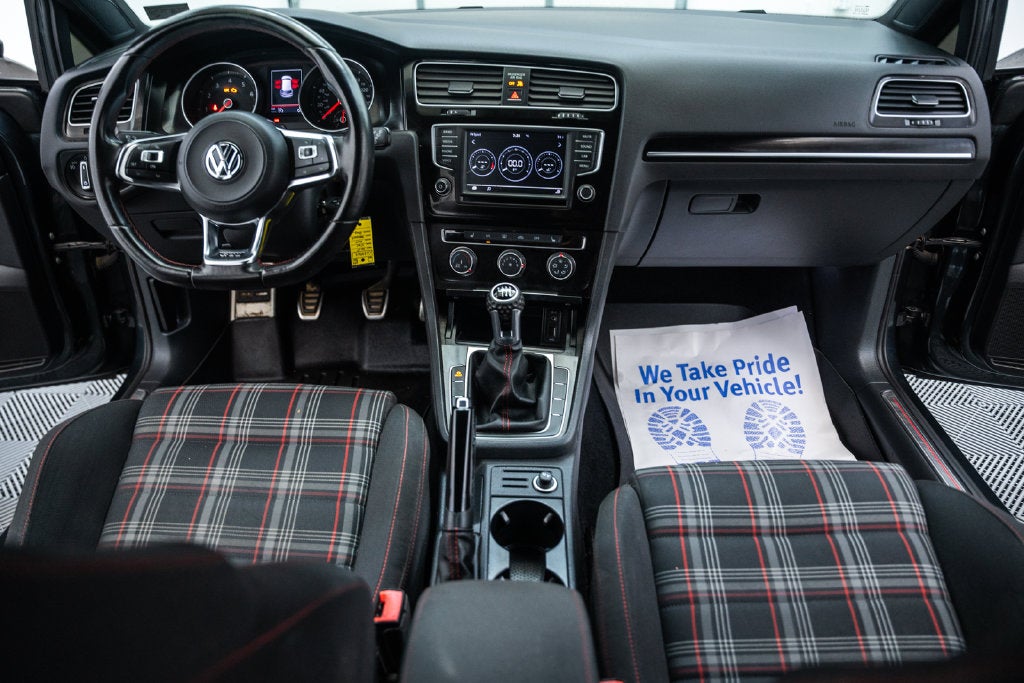 2017 Volkswagen Golf GTI S